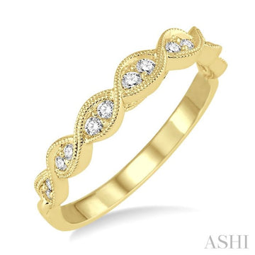 1/5 Ctw Round Cut Diamond Wedding Band in 14K Yellow Gold